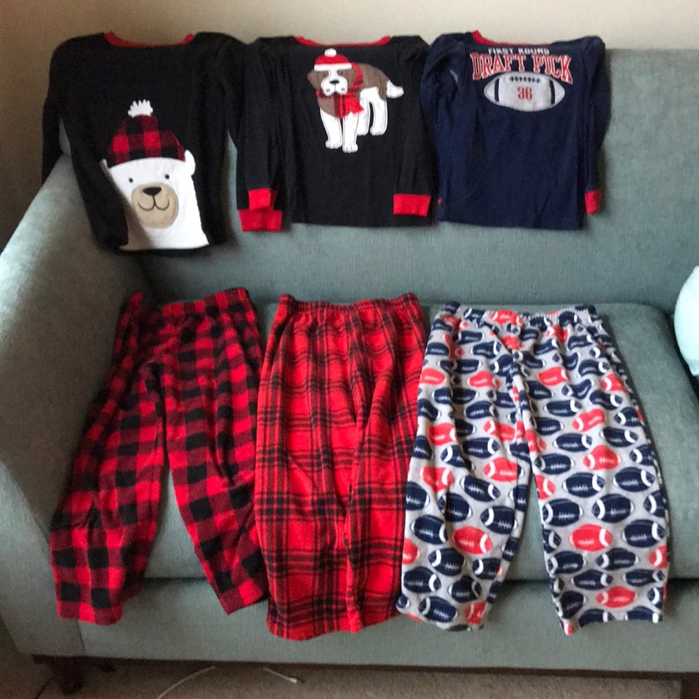 Size 6 lot Carter boy PJs VGUC.